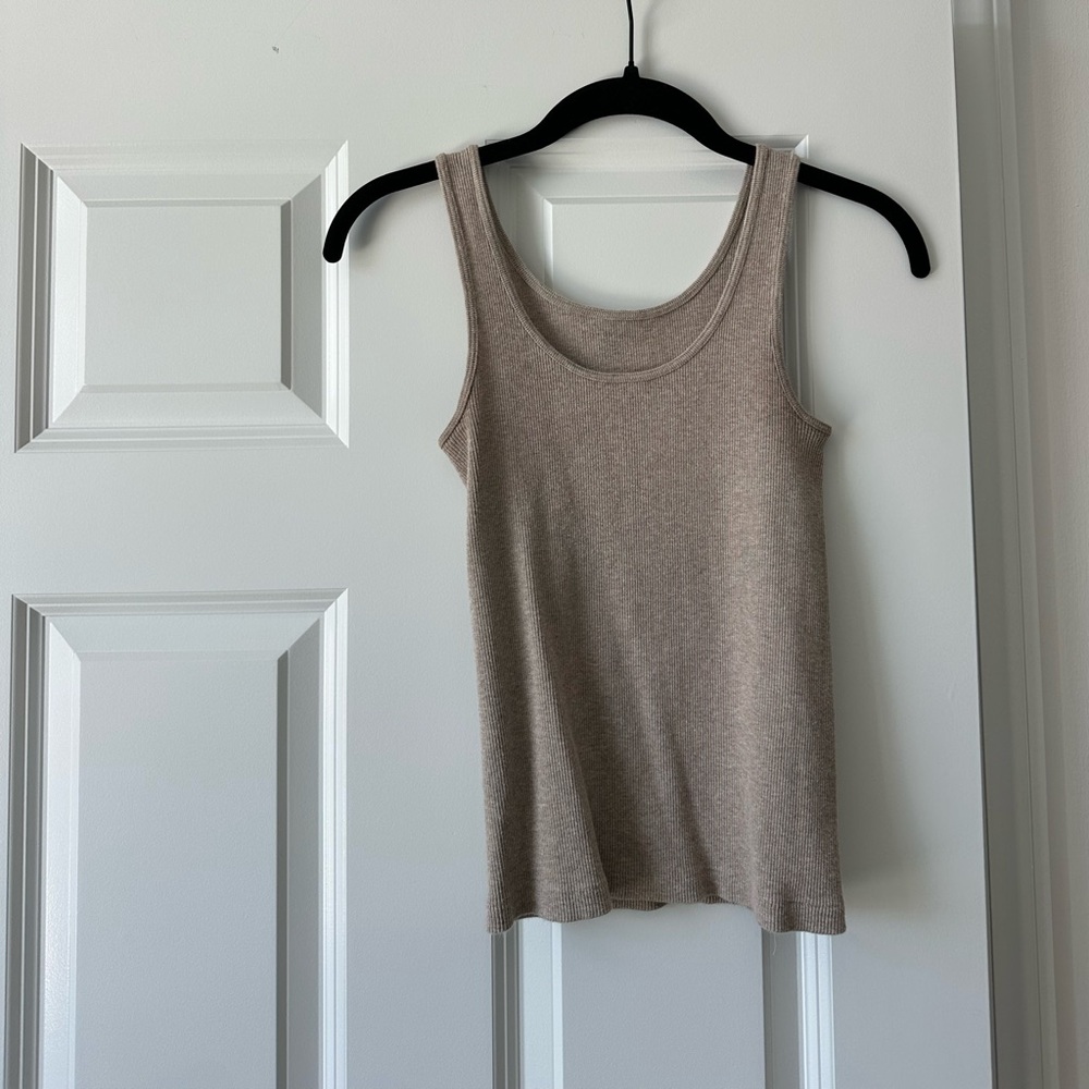 Brandy Melville Scoop Neck Tank